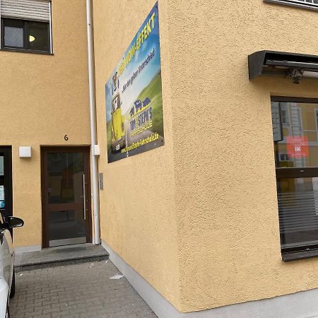 Helle Zwei-Zimmer-Stadt-Wohnung Am Bismarkplatz Mit Tiefgarage Landshut Exterior foto